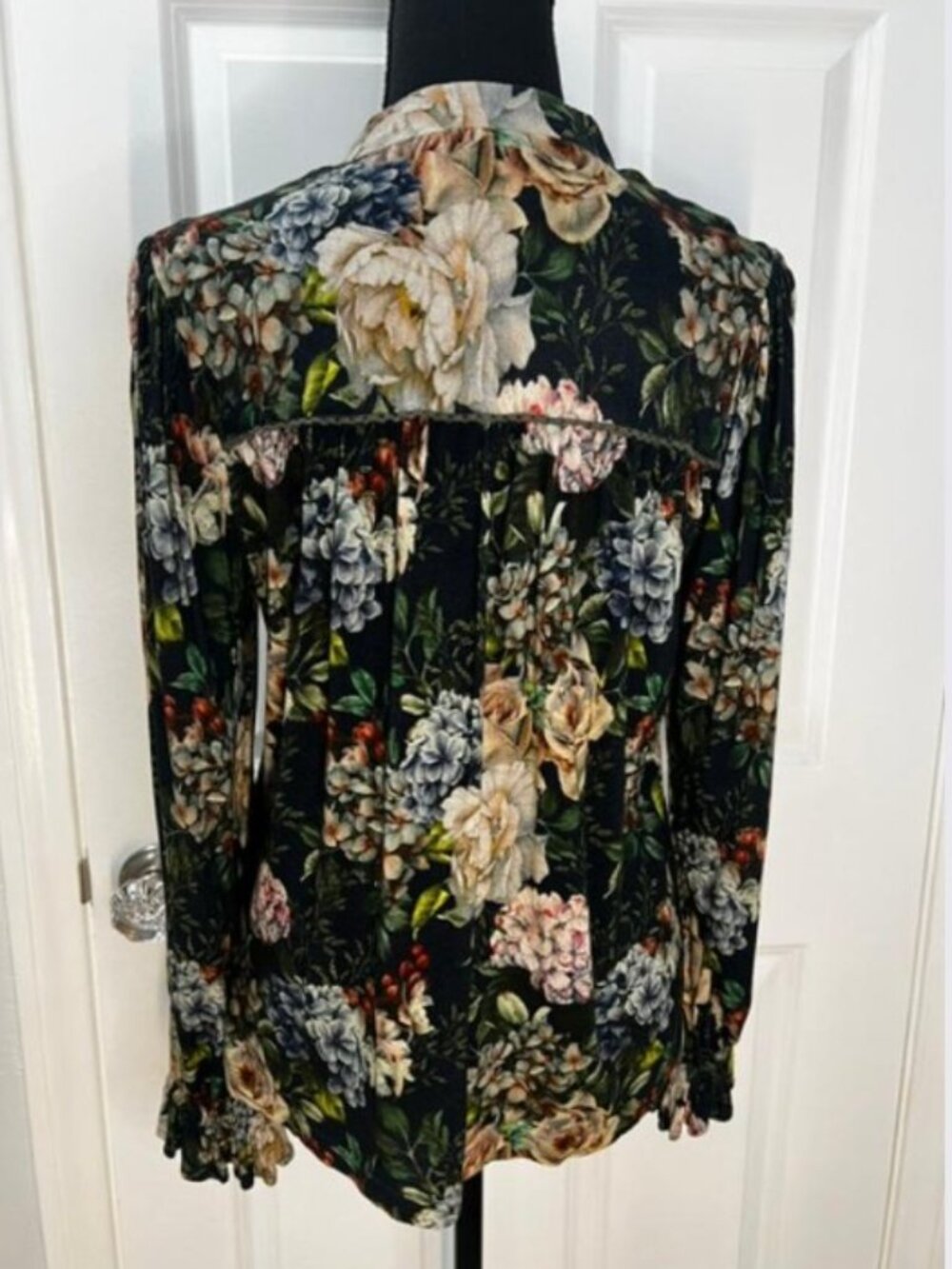 Anthropologie Bl-nk Stephanie Top in Dark Floral Print Long Sleeves – Size Small - Picture 6 of 9